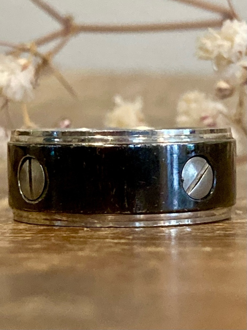 Aldo Black and Silver Screw Accent Men's Ring Size 8.5 - Picture 6 of 13